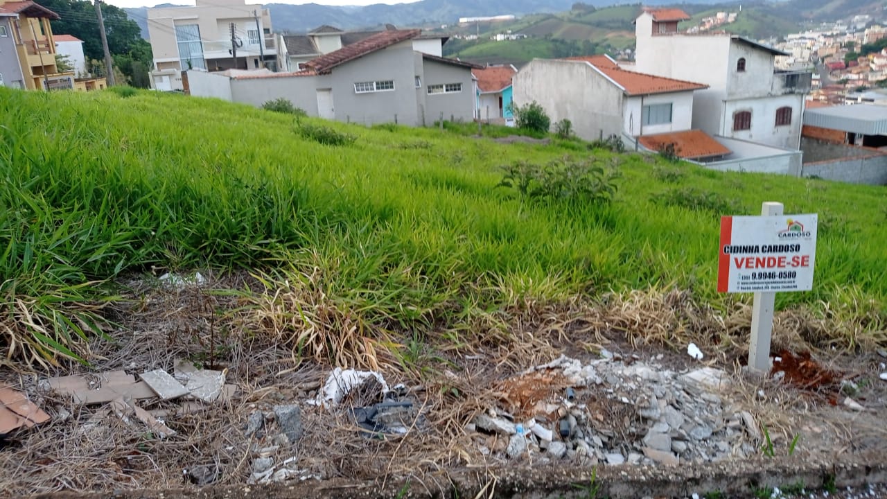 Lote urbano 1.617,19 m2.